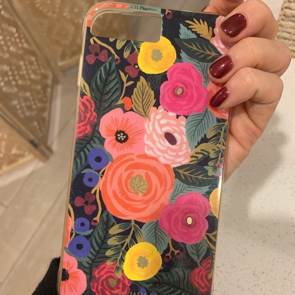 iPhone 8 Plus cover euc